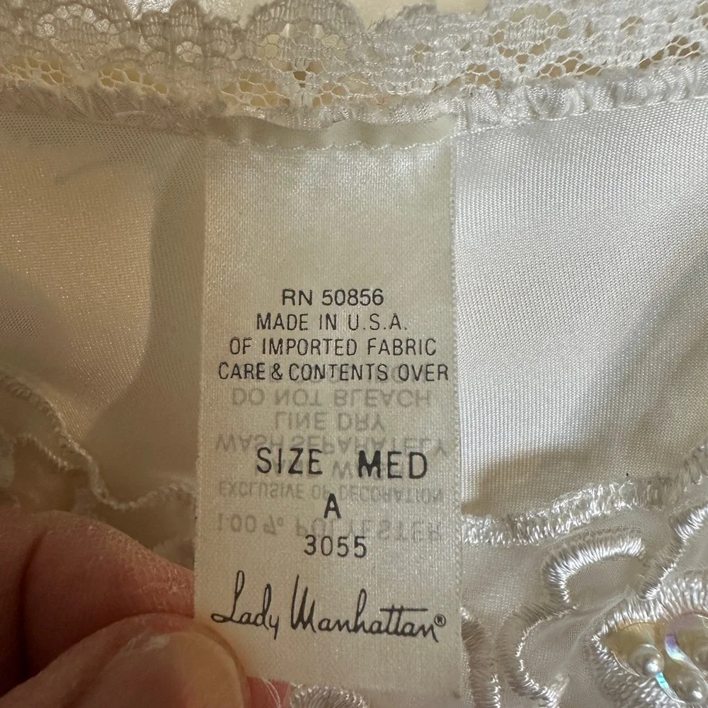 Vintage Lady Manhattan cream Lace‎ Trim Full Slip Size M USA Pin Up Sexy